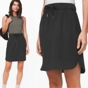 Lululemon On The Fly Skirt 21” Black Travel Commute Curved Hem